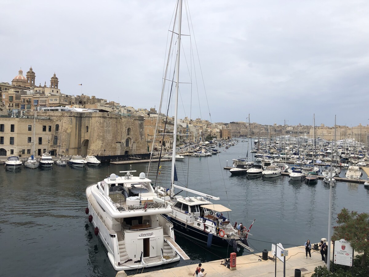 Cospicua - Valletta Ferry