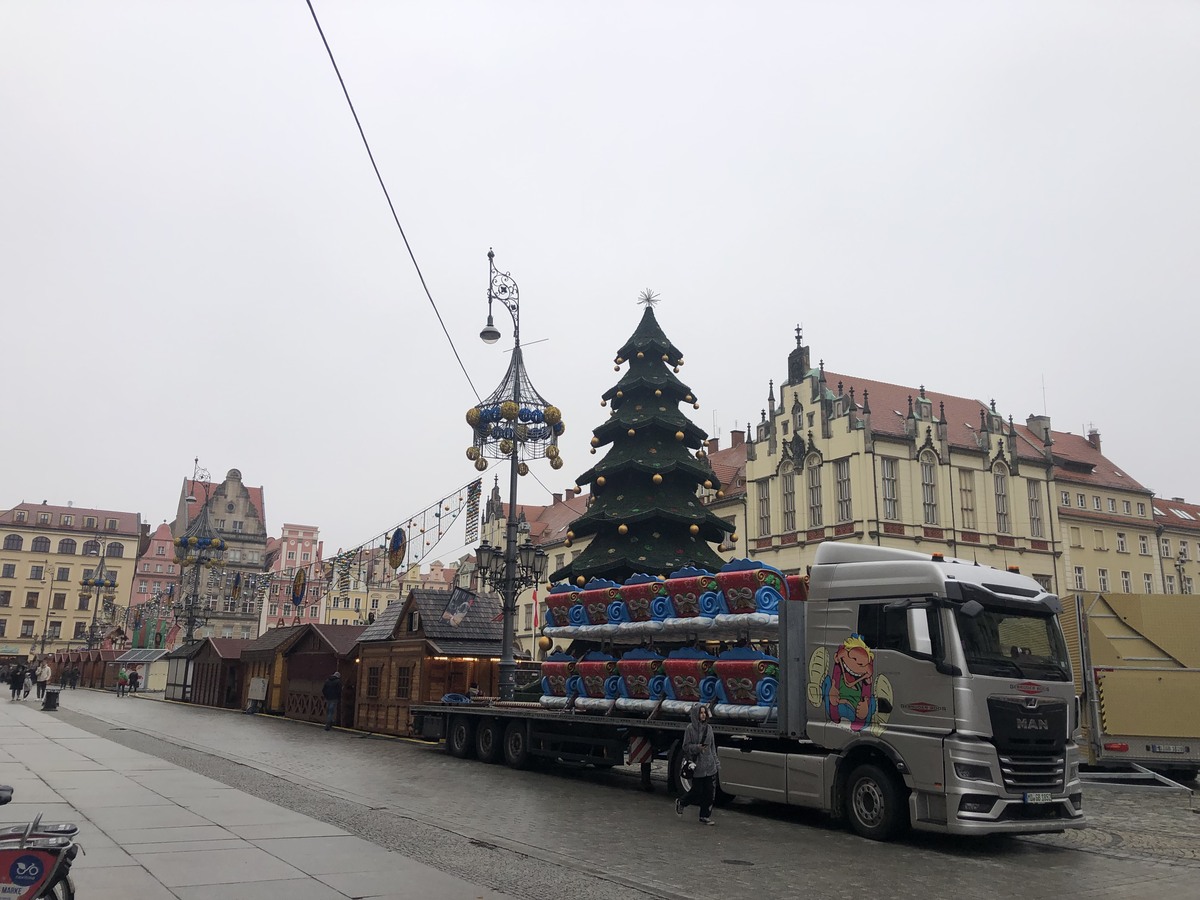 Wrocław Market Squareのクリスマス準備11月21日 (1)