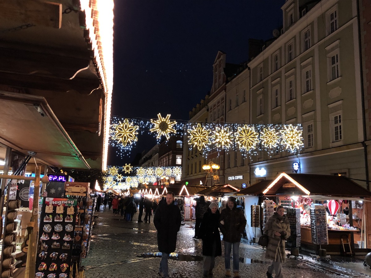 ヴロツワフ中心街のクリスマスマーケット20231223 (11)