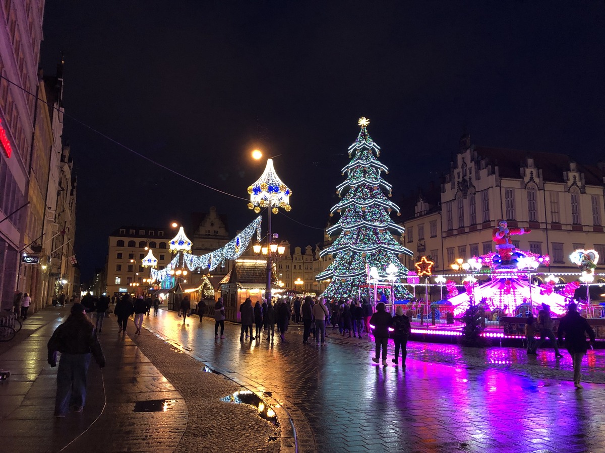 ヴロツワフ中心街のクリスマスマーケット20231223 (5)