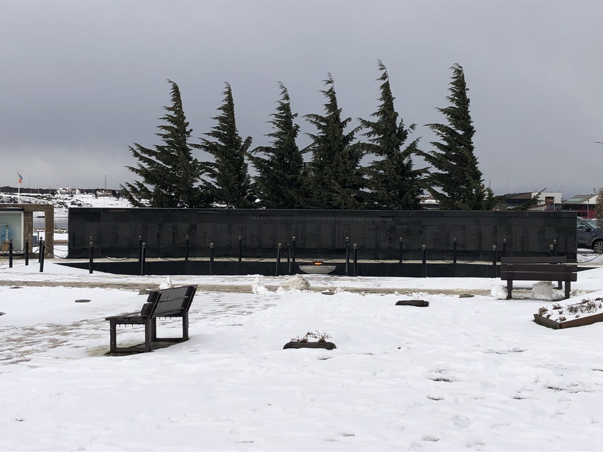 Plaza Malvinas Argentinas (1)