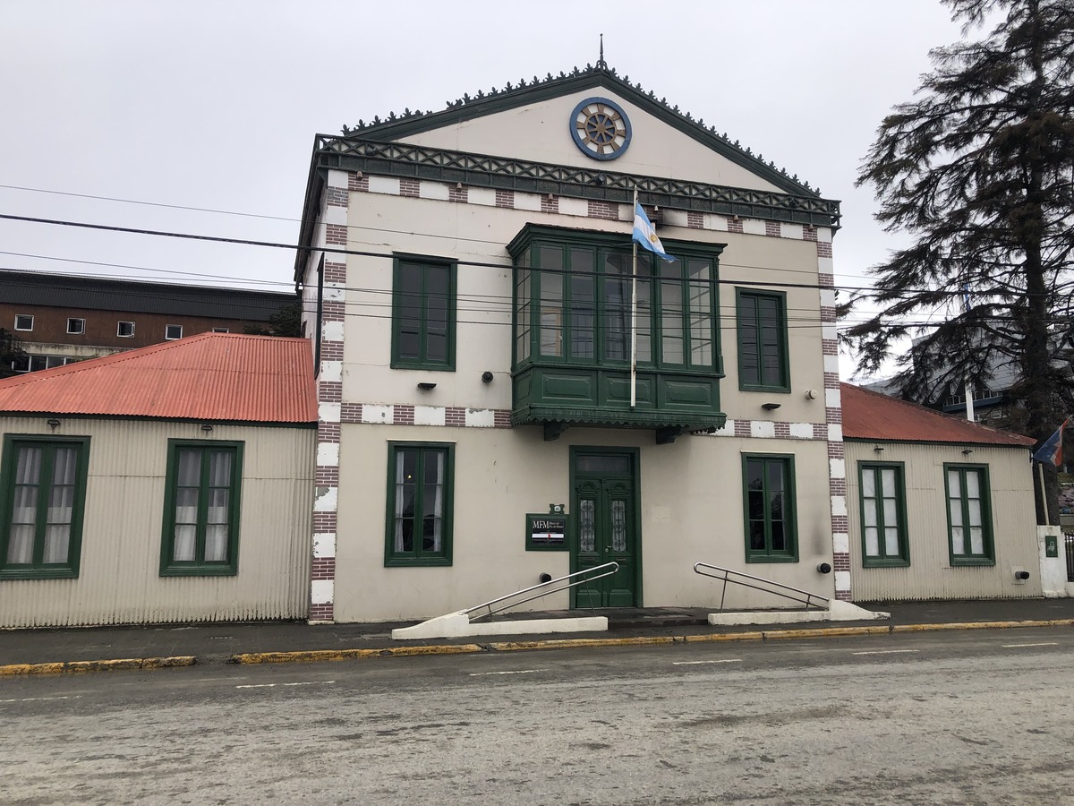 Museo del Fin del Mundo - Antigua Casa de Gobierno (5)